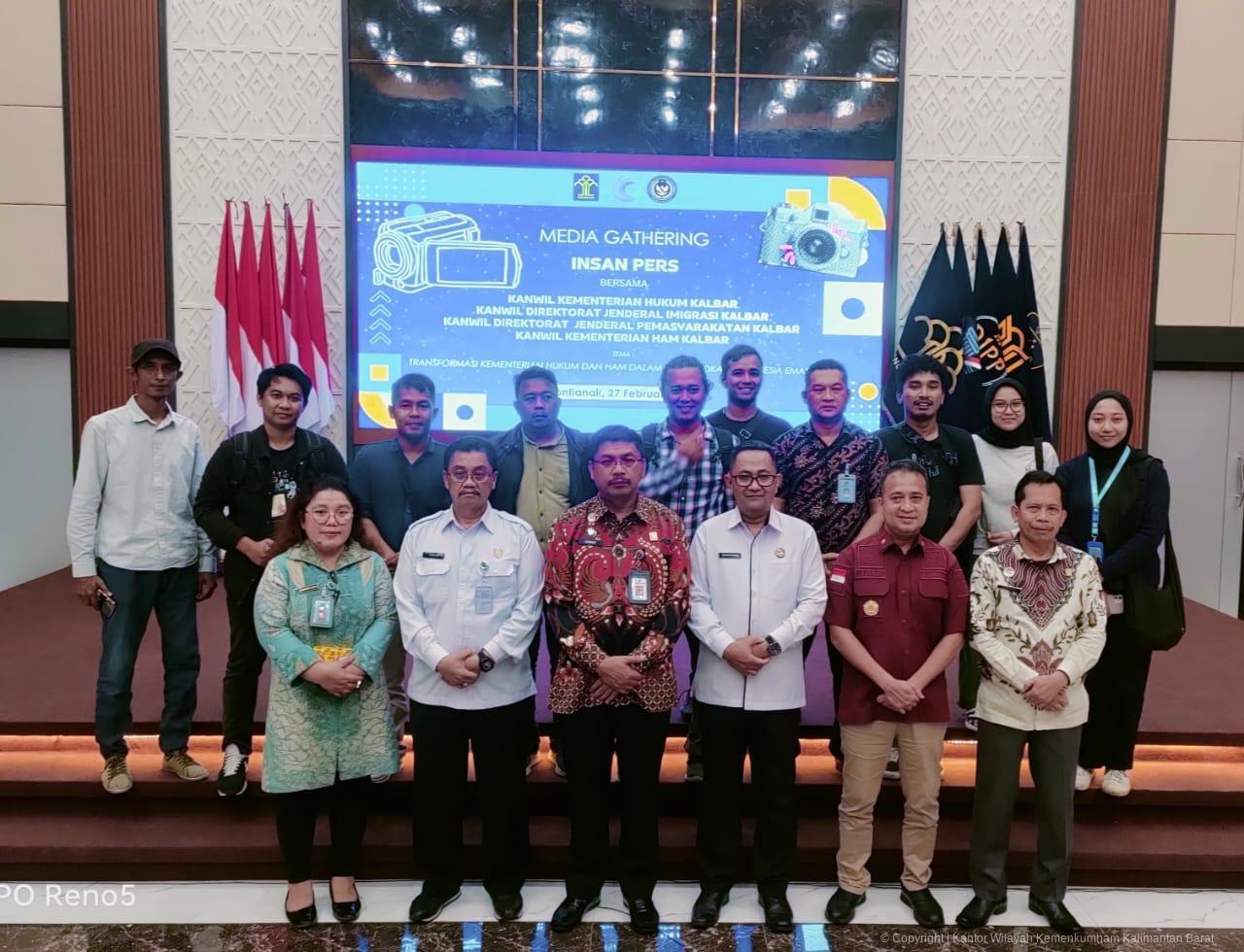 14 Media Gathering Kemenkum Kalbar