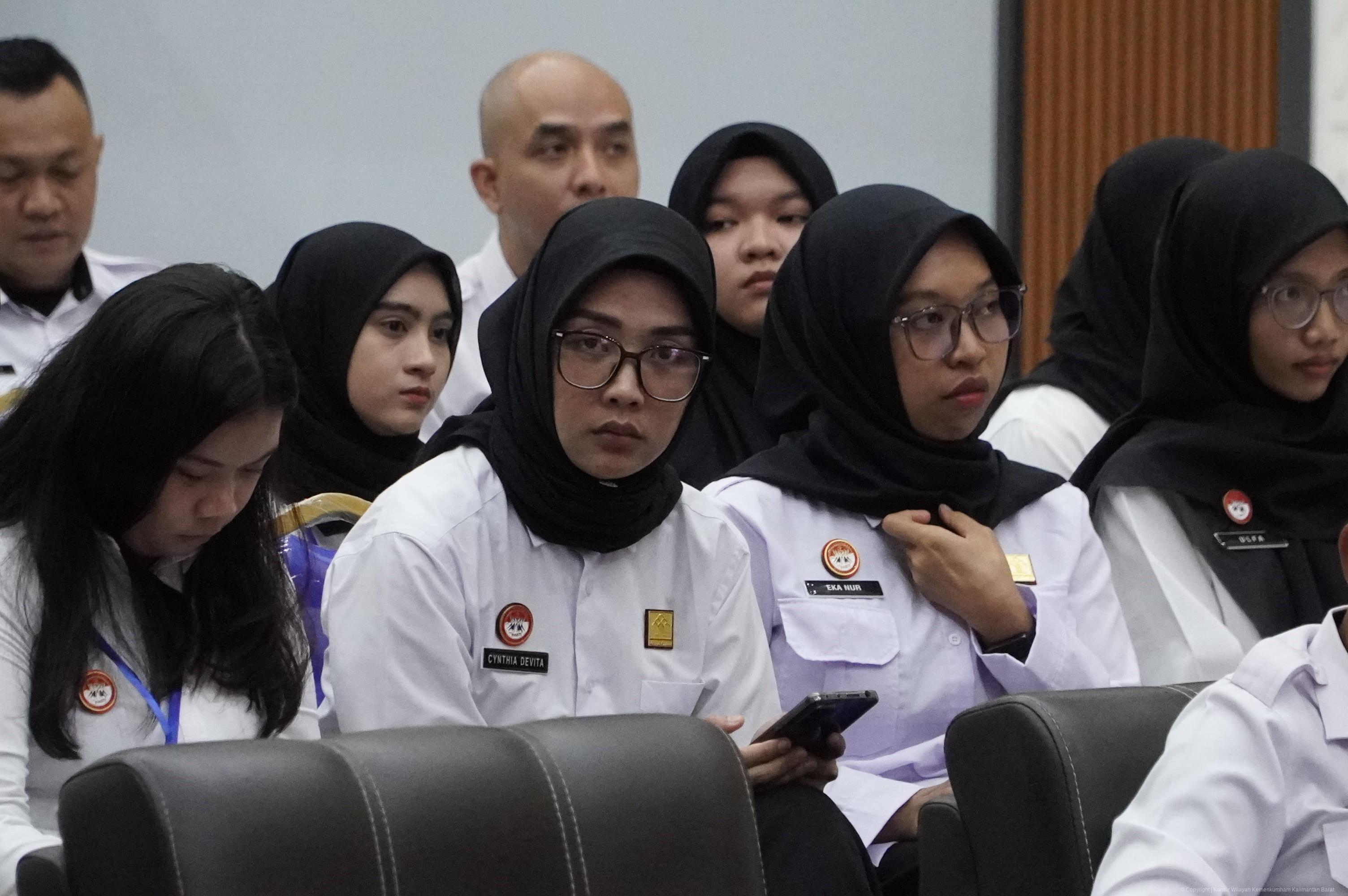 8 Sosialisasi SPIP dan MR