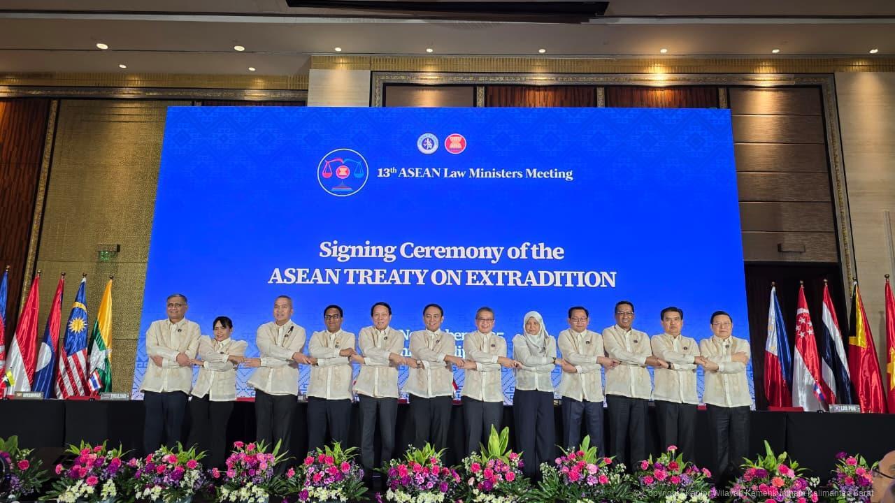 WhatsApp Image 2025 11 14 at 22.09.30