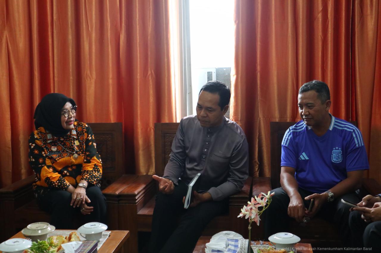 WhatsApp Image 2025 11 28 at 18.48.36