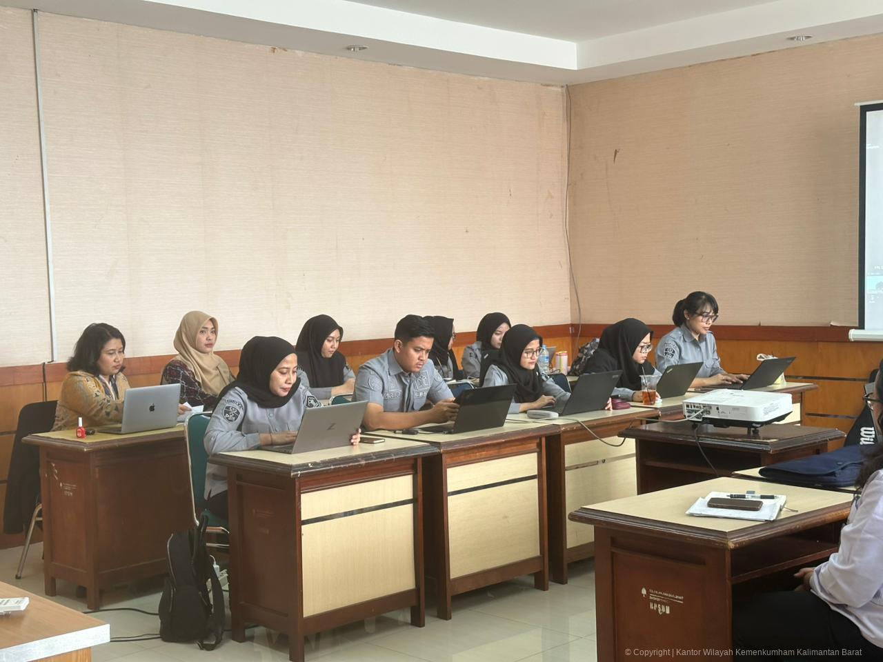 WhatsApp Image 2025 12 03 at 00.34.39