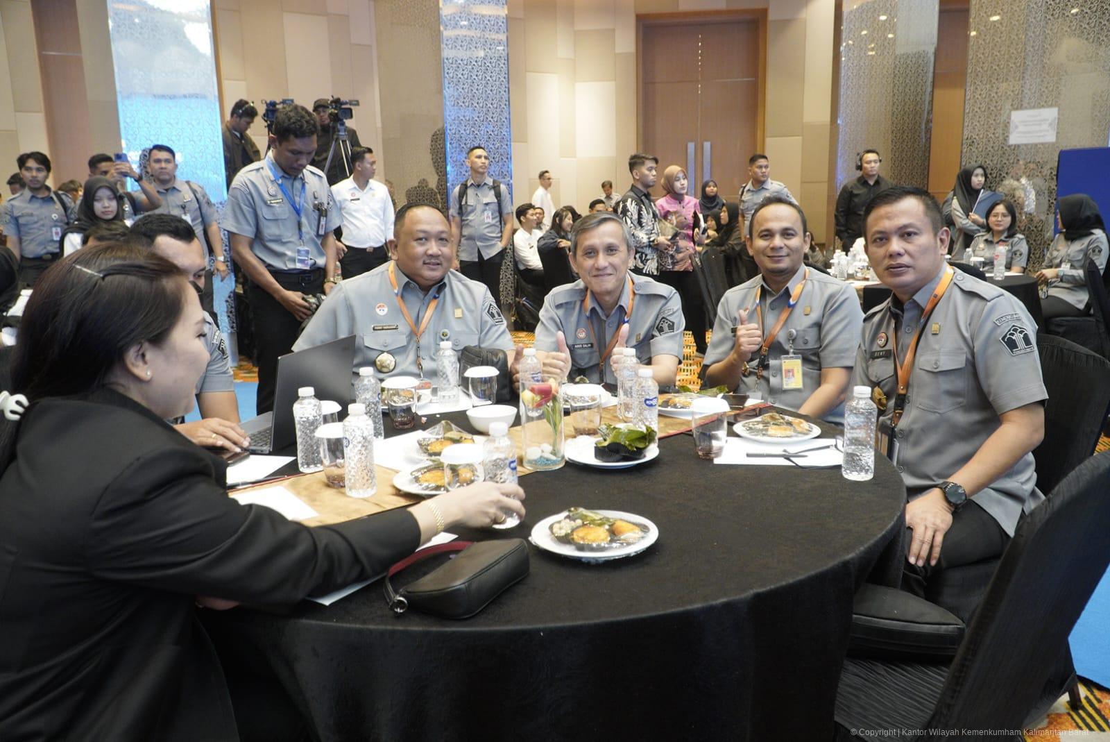 WhatsApp Image 2025 12 15 at 16.21.04