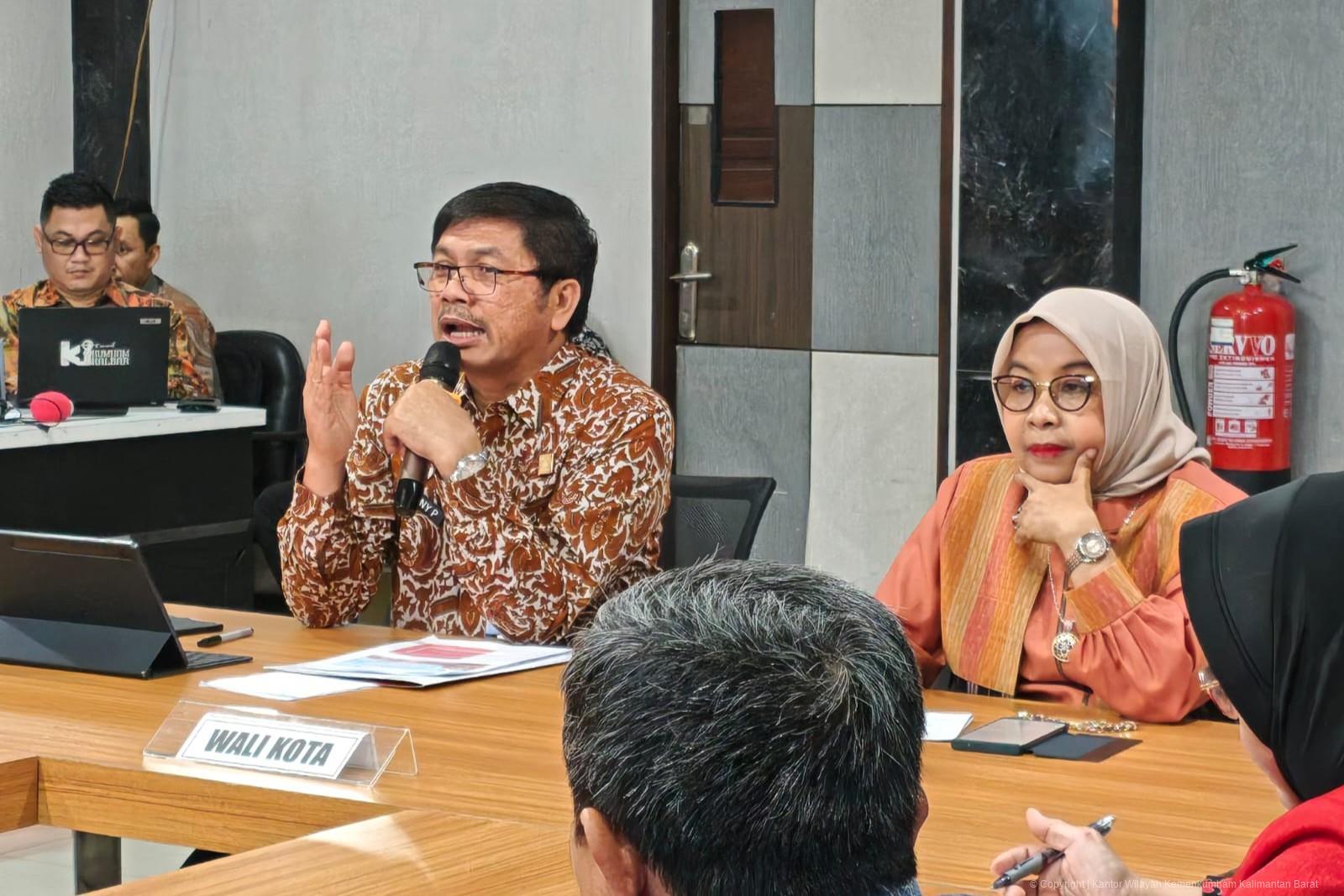 8 Giat KI di Singkawang