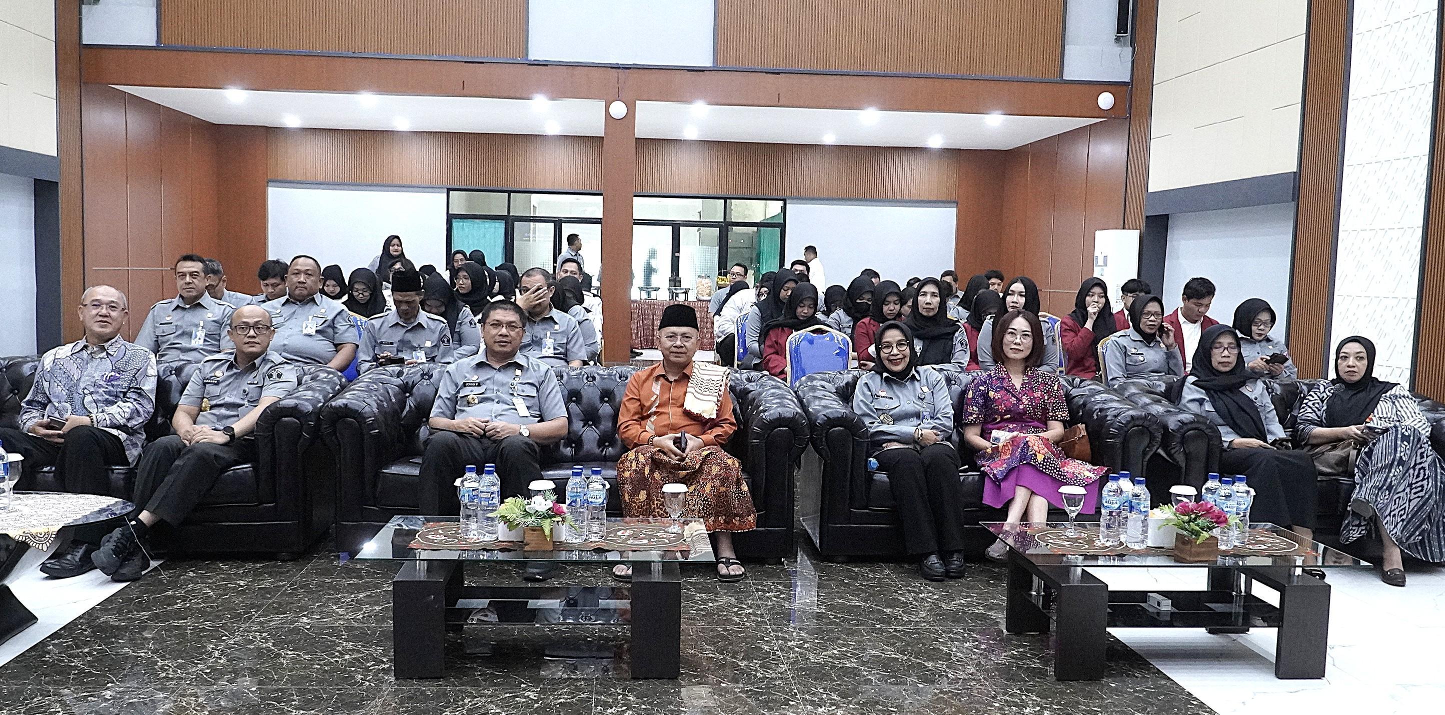 Halalbihalal dan Purnabakti Pegawai, Kemenkum Kalbar Perkuat Silaturahmi dan Apresiasi Pengabdian